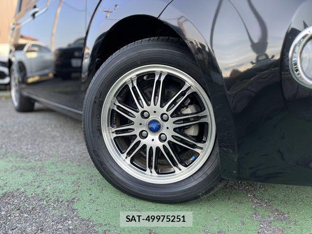 Toyota PORTE 2013-04 7456785-26
