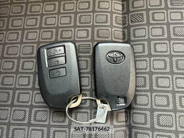 Toyota PORTE 2013-10 7502240-26