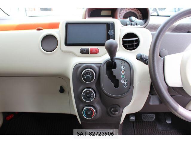 Toyota PORTE 2013-05 7502241-14