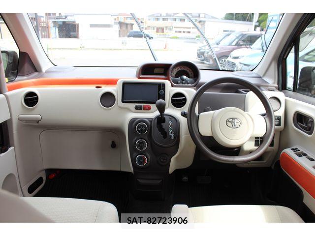 Toyota PORTE 2013-05 7502241-1