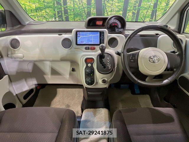 Toyota PORTE 2013-11 7562639-1