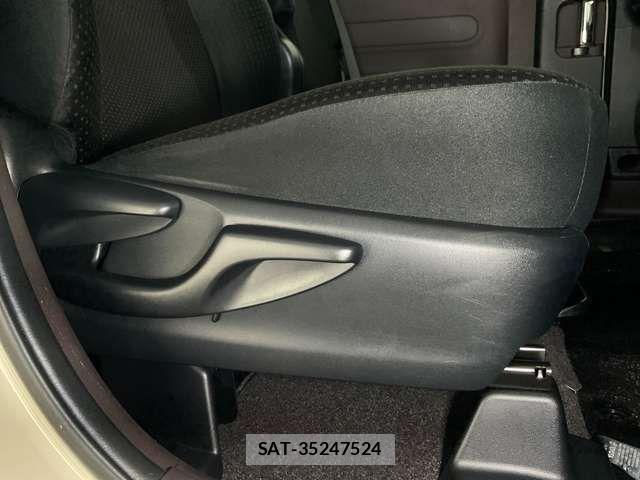 Toyota PORTE 2019-09 7562638-16