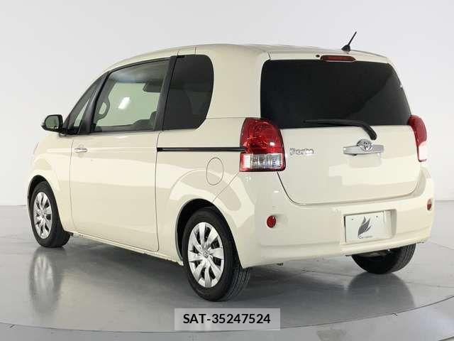 Toyota PORTE 2019-09 7562638-3
