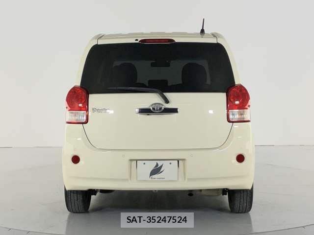 Toyota PORTE 2019-09 7562638-4