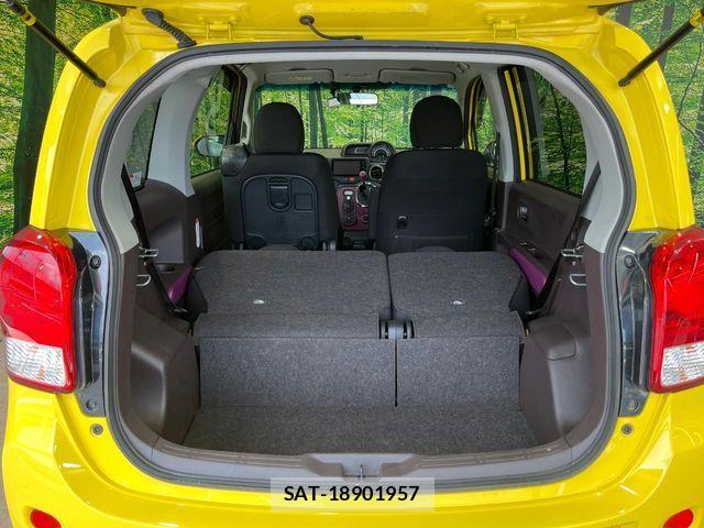 Toyota PORTE 2015-11 7619189-9