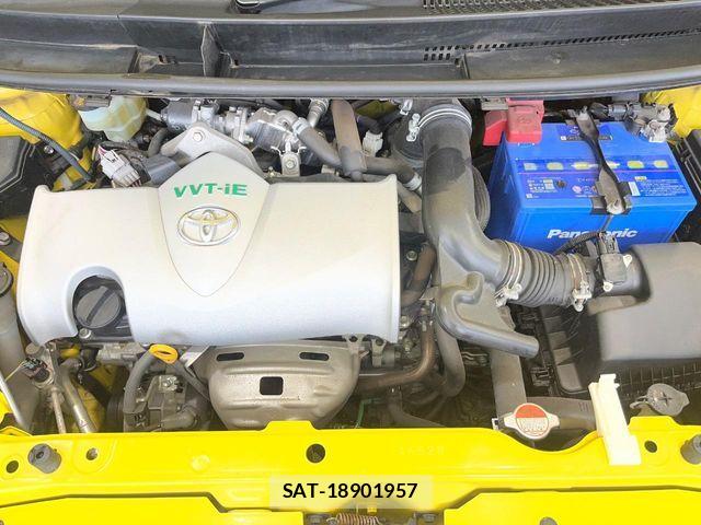 Toyota PORTE 2015-11 7619189-17