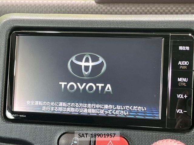 Toyota PORTE 2015-11 7619189-2