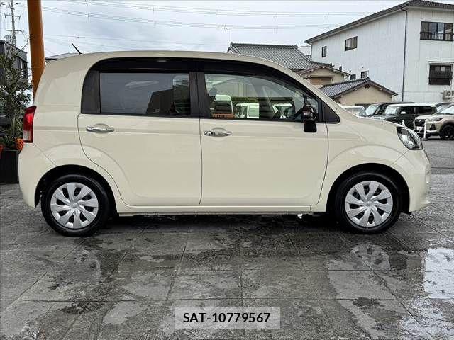 Toyota PORTE 2015-03 7619190-9