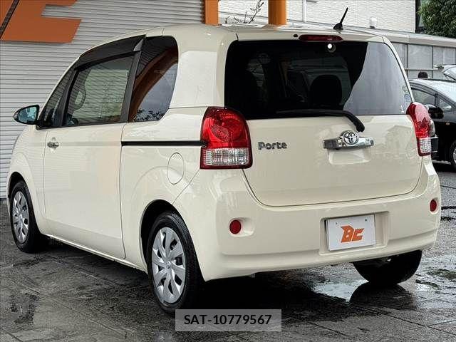 Toyota PORTE 2015-03 7619190-11