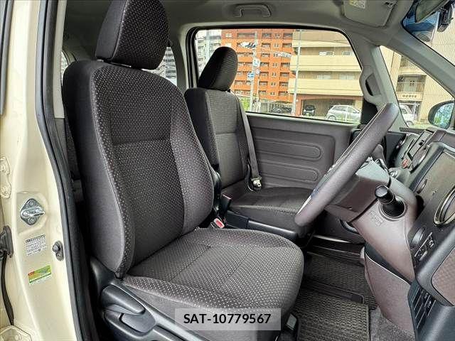 Toyota PORTE 2015-03 7619190-14