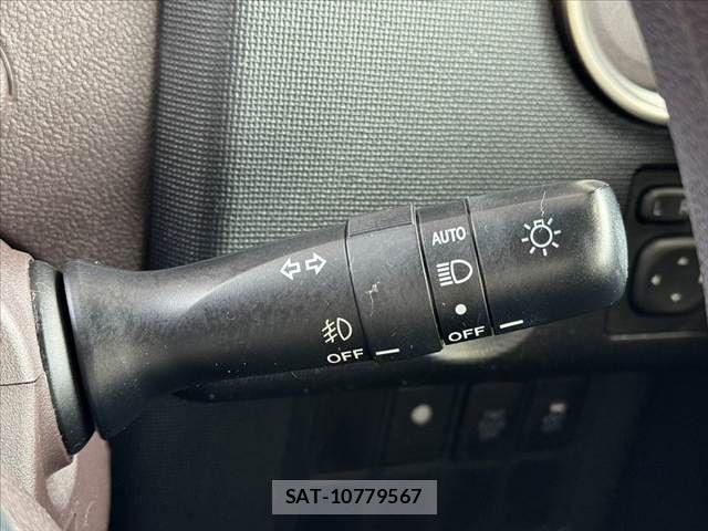 Toyota PORTE 2015-03 7619190-24