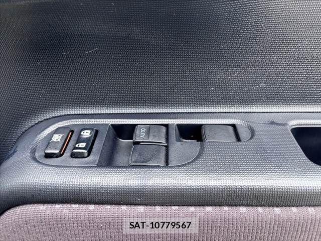 Toyota PORTE 2015-03 7619190-28