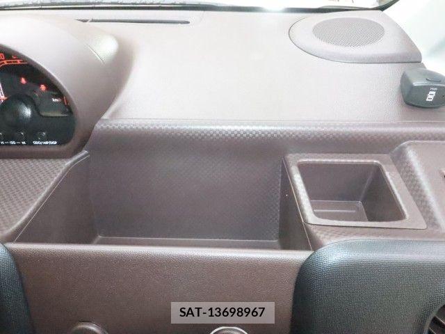 Toyota PORTE 2014-09 7619188-22