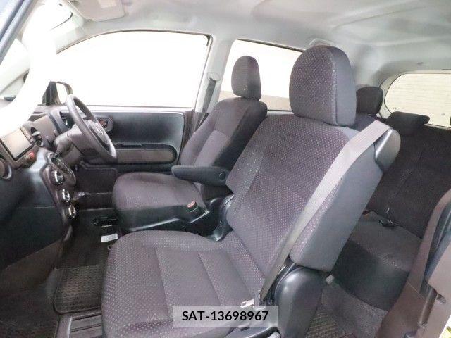 Toyota PORTE 2014-09 7619188-6