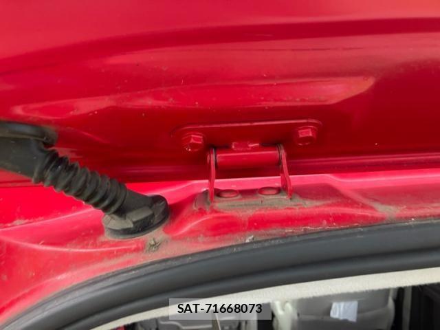 Toyota PORTE 2012-10 7619192-12