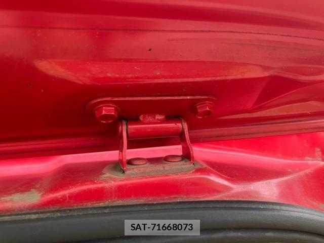 Toyota PORTE 2012-10 7619192-13