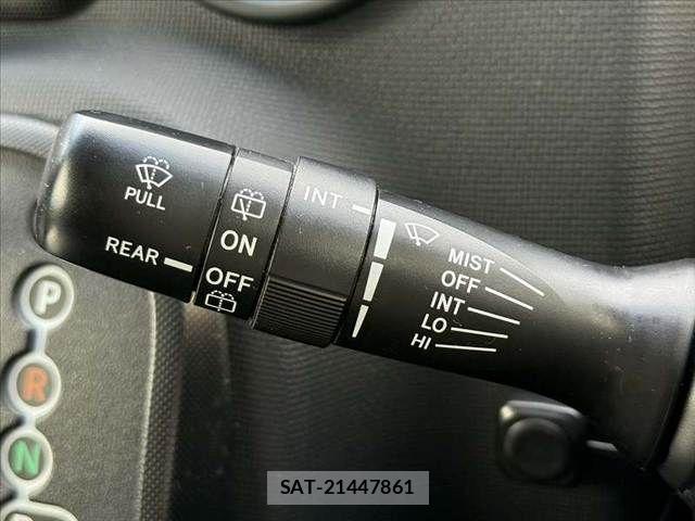 Toyota PORTE 2015-12 7727232-22