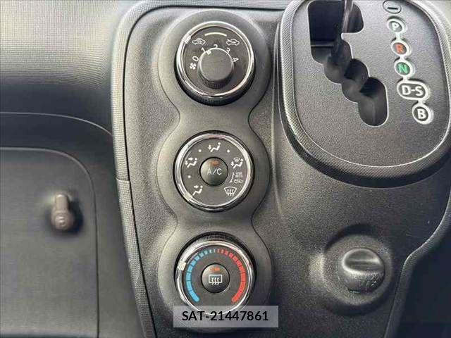 Toyota PORTE 2015-12 7727232-6