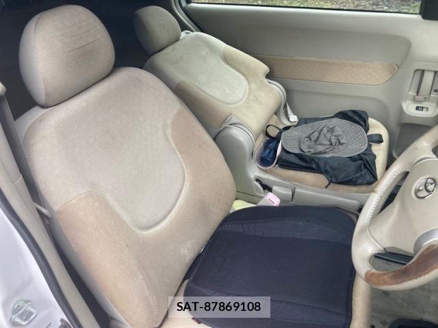 Toyota PORTE 2007-07 7727233-9