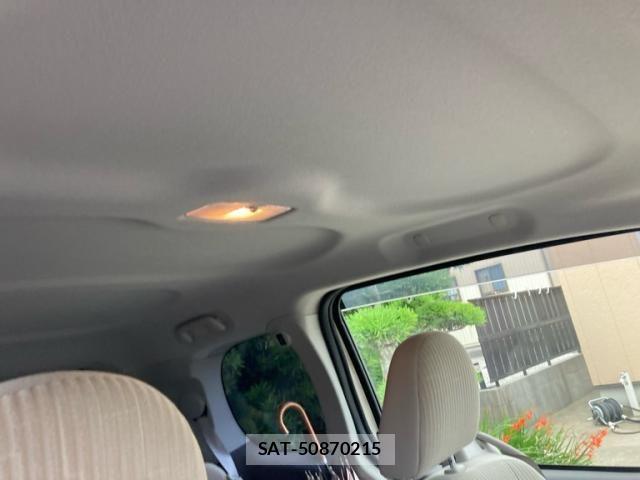 Toyota PORTE 2012-08 7727235-13