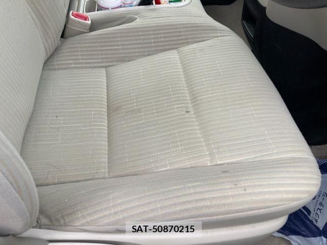 Toyota PORTE 2012-08 7727235-14