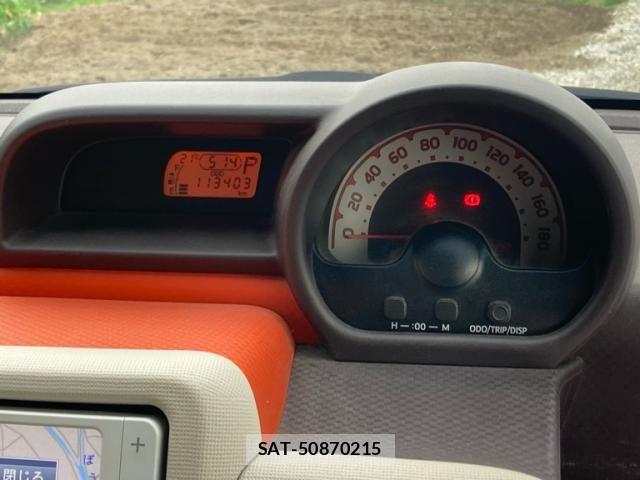 Toyota PORTE 2012-08 7727235-16