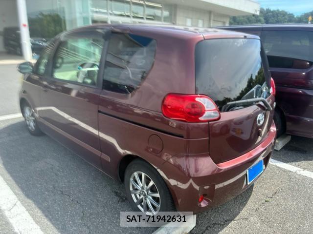 Toyota PORTE 2012-01 7727236-9