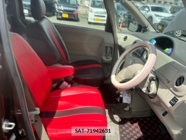 Toyota PORTE 2012-01 7727236-15