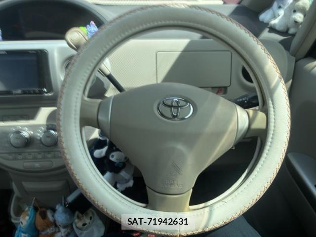 Toyota PORTE 2012-01 7727236-20
