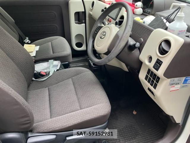 Toyota PORTE 2017-11 7727228-11