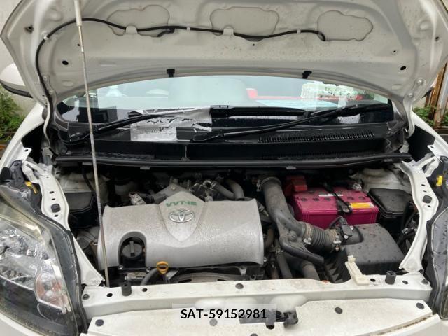 Toyota PORTE 2017-11 7727228-21