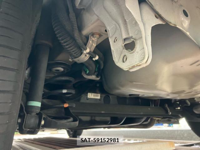 Toyota PORTE 2017-11 7727228-24