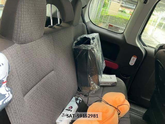 Toyota PORTE 2017-11 7727228-8