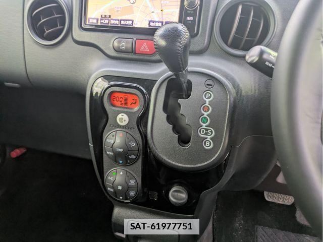 Toyota PORTE 2016-09 7727229-10