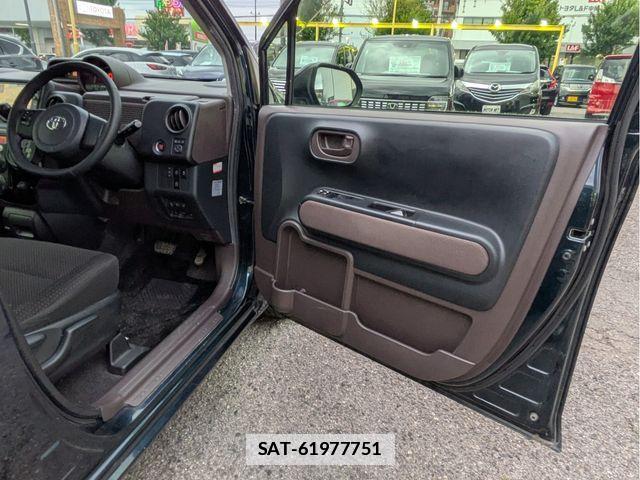 Toyota PORTE 2016-09 7727229-29