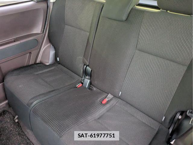 Toyota PORTE 2016-09 7727229-4
