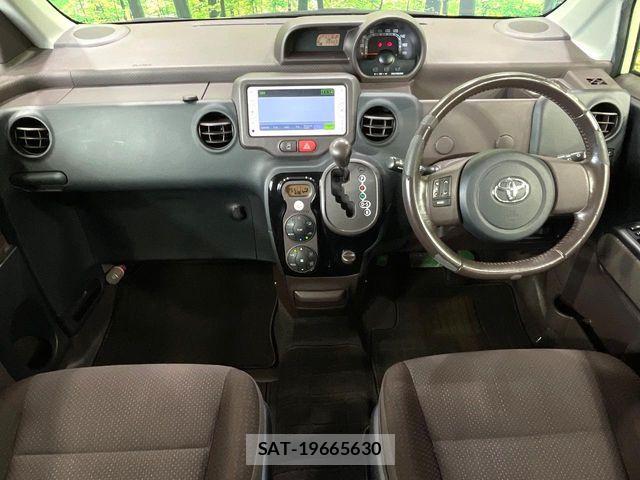 Toyota PORTE 2013-02 7788225-1