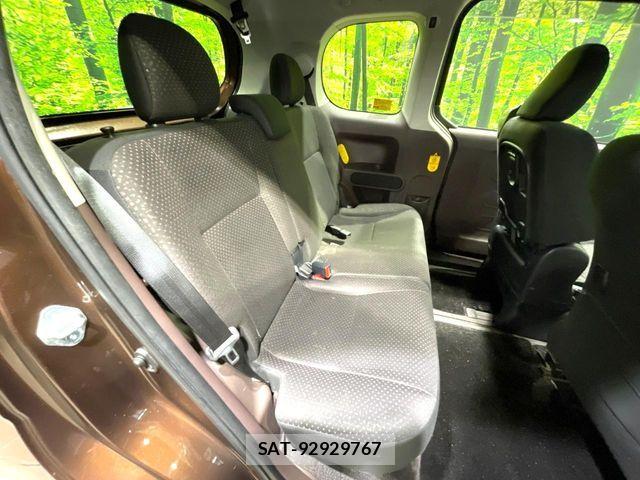 Toyota PORTE 2015-06 7788226-8