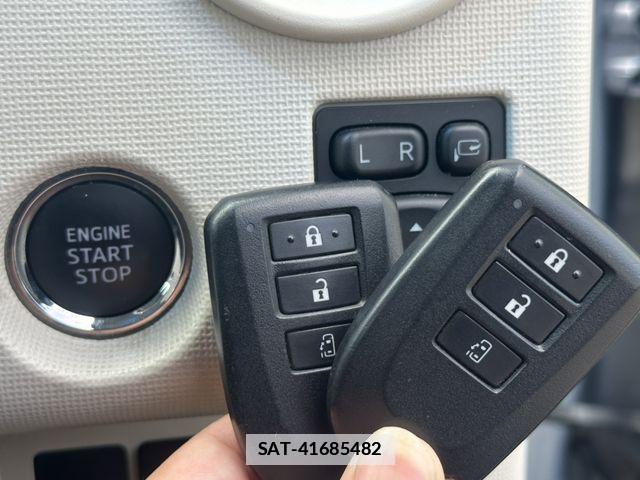 Toyota PORTE 2015-07 7878793-12