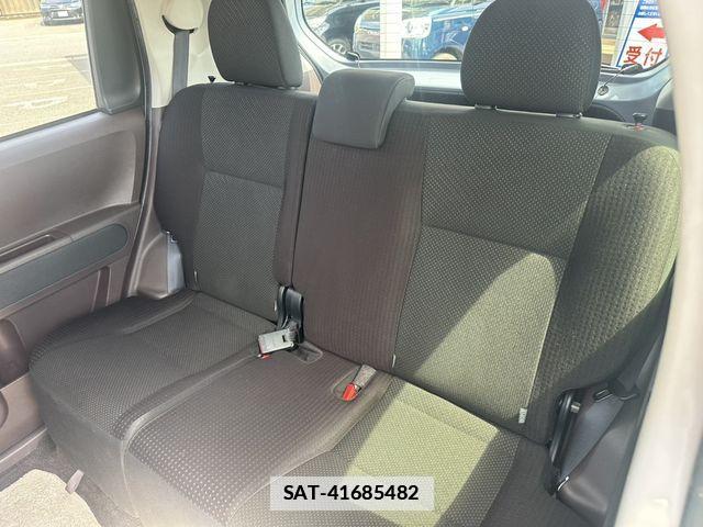 Toyota PORTE 2015-07 7878793-4