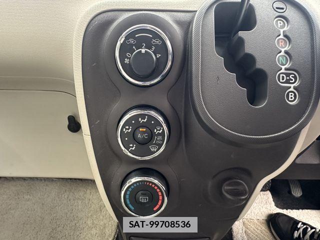 Toyota PORTE 2013-06 7878791-10