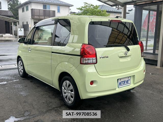 Toyota PORTE 2013-06 7878791-17