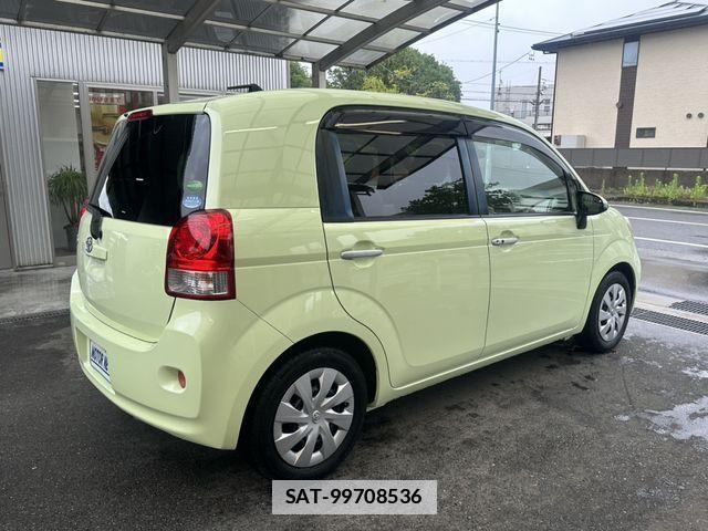 Toyota PORTE 2013-06 7878791-1