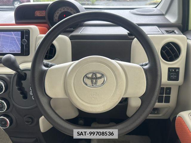 Toyota PORTE 2013-06 7878791-7