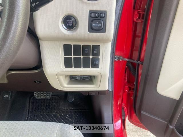 Toyota PORTE 2013-04 7963286-15