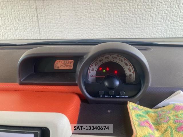 Toyota PORTE 2013-04 7963286-17