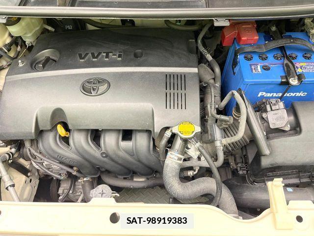 Toyota PORTE 2014-12 7963283-17