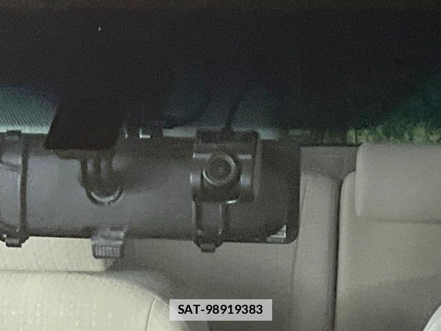 Toyota PORTE 2014-12 7963283-3