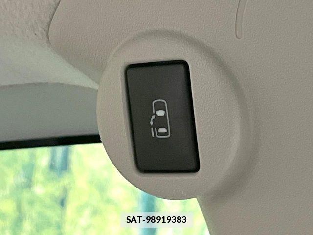 Toyota PORTE 2014-12 7963283-6