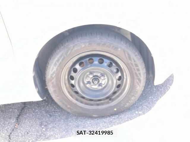 Toyota PORTE 2013-08 7980597-9